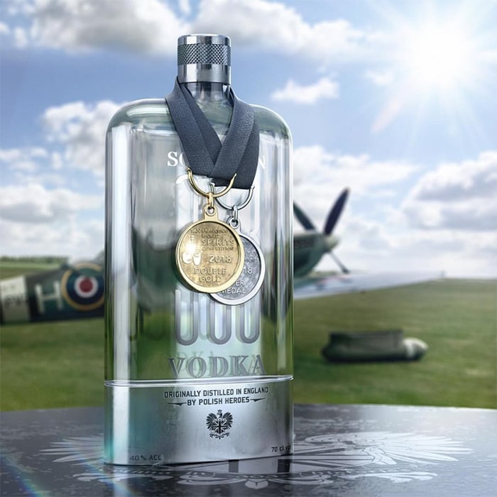 Squadron 303 Vodka 0,7l 40% + dárková kazeta 2x sklo