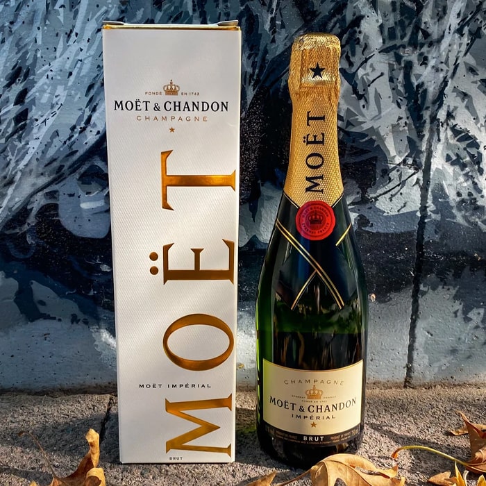 Moët and Chandon Brut Imperial 0,75l 12% + dárková krabička