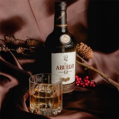 Abuelo 12yo 0,7l 40% + dárková krabička
